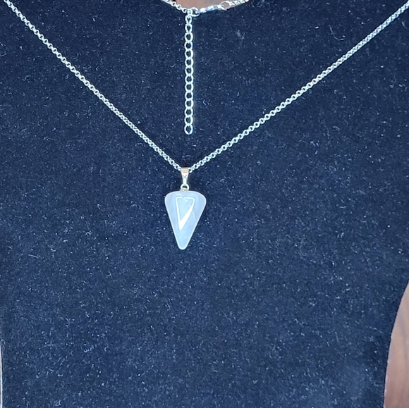 Rose Quartz Choker Necklace - Picture 3 of 13